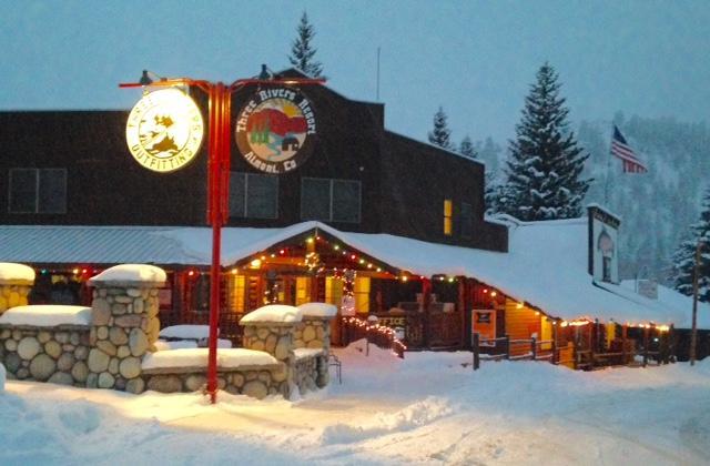 Three Rivers Resort Almont Екстериор снимка